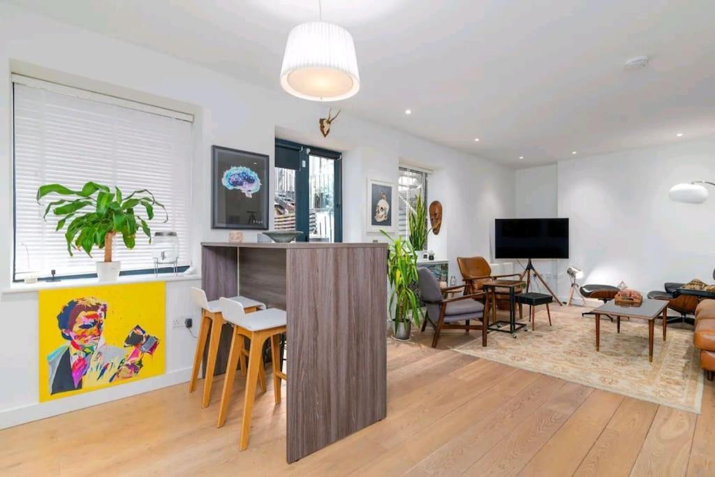 Cozy 1 Bedroom Flat In Soho Appartamento